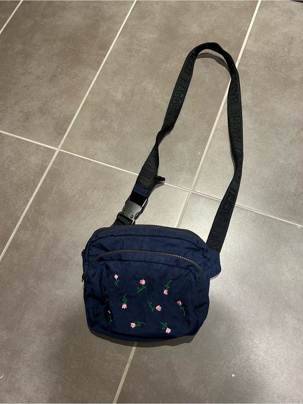 BAGGU Floral Embroidered Crossbody Bag - Women's Shoulder Bag